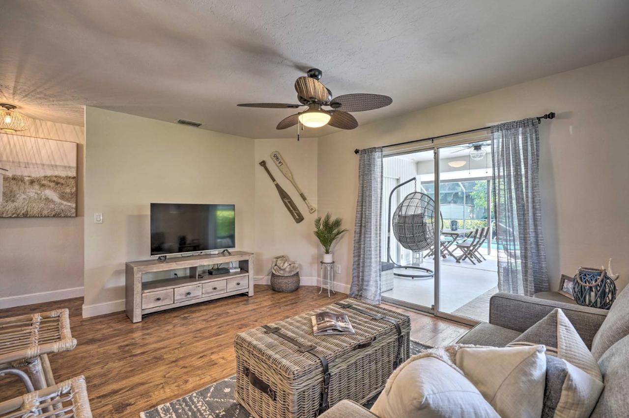 Naples Oasis With Screened Pool, Bike To Beach! Bagian luar foto