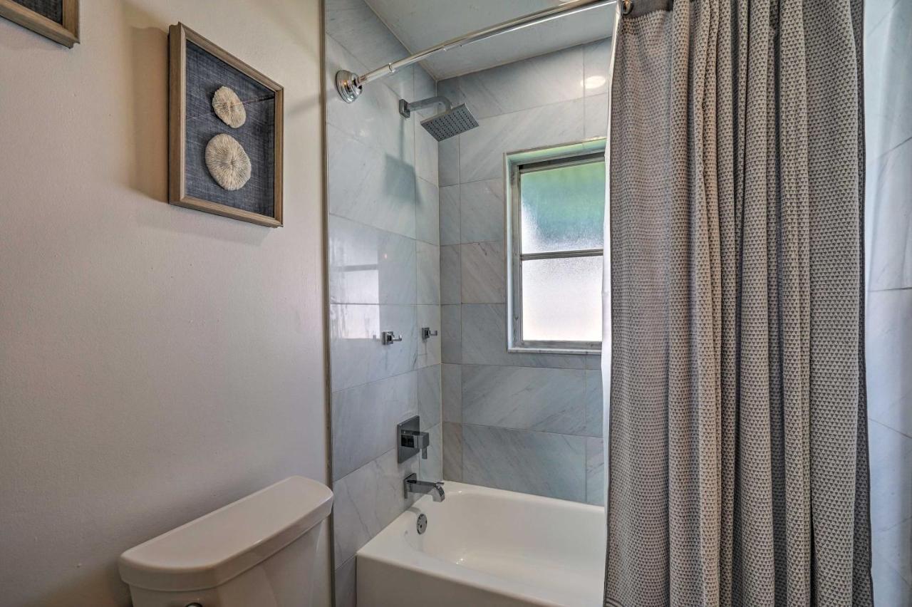 Naples Oasis With Screened Pool, Bike To Beach! Bagian luar foto