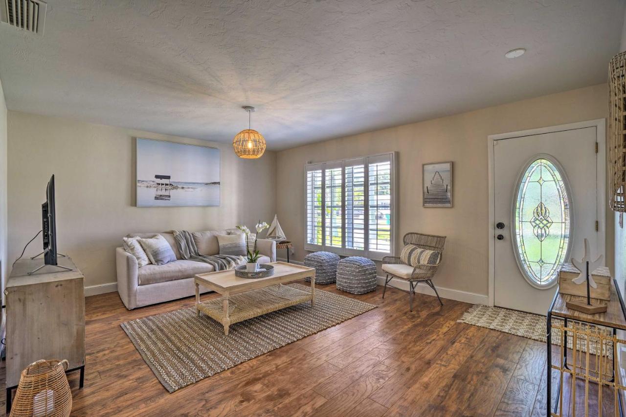 Naples Oasis With Screened Pool, Bike To Beach! Bagian luar foto